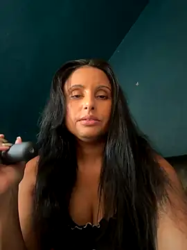Snapshot of Angelaarayexx chatting on 25, 9, 2025 Angelaarayexx online show from 25, 9, 2025