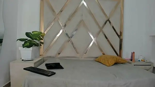 Snapshot of arielasm chatting on 12, 9, 2025 arielasm online show from 12, 9, 2025