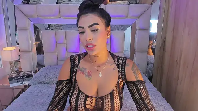Snapshot of MaddyGray_ chatting on 20, 9, 2025 MaddyGray online show from 20, 9, 2025