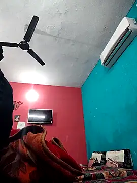 Snapshot of mannu11223 chatting on 18, 12, 2025 mannu11223 online show from 18, 12, 2025