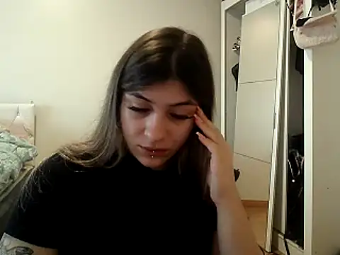 Snapshot of Becca_B chatting on 8, 5, 2026 Becca B online show from 8, 5, 2026