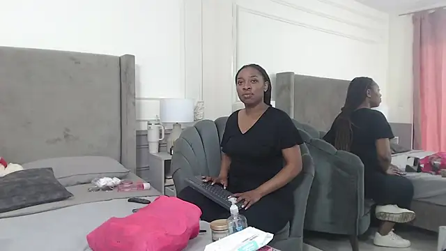 NatashaSilver online show from 4, 10, 2025