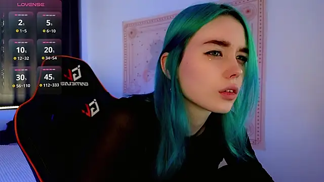 Snapshot of Kiara_Dream chatting on 8, 9, 2025 Kiara Dream online show from 8, 9, 2025