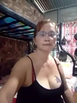 Snapshot of SexyHottMom chatting on 24, 5, 2026 SexyHottMom online show from 24, 5, 2026