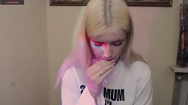 AliceHotty  online show from 26, 3, 2026