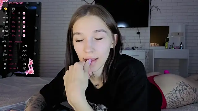 Snapshot of AsyaMiller chatting on 26, 11, 2025 AsyaMiller online show from 26, 11, 2025