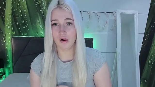 HollyTailors online show from 15, 2, 2026