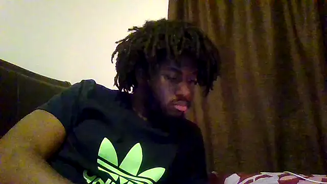 Snapshot of ThickDic28 chatting on 15, 9, 2025 ThickDic28 online show from 15, 9, 2025