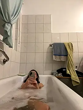 Snapshot of Emilia_Mausi chatting on 4, 11, 2025 Emilia Mausi online show from 4, 11, 2025