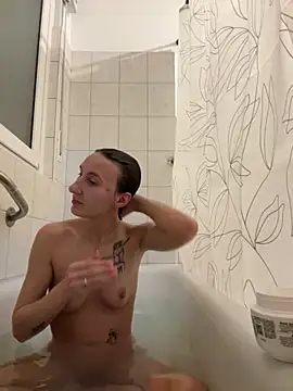 Snapshot of Emilia_Mausi chatting on 24, 11, 2025 Emilia Mausi online show from 24, 11, 2025