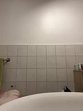 Snapshot of Emilia_Mausi chatting on 13, 12, 2025 Emilia Mausi online show from 13, 12, 2025