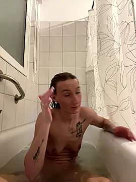 Snapshot of Emilia_Mausi chatting on 18, 1, 2026 Emilia Mausi online show from 18, 1, 2026