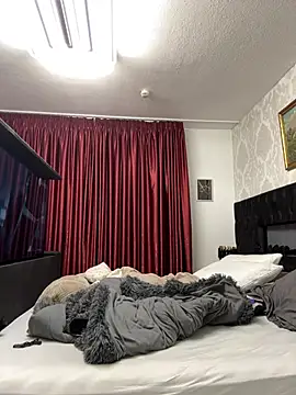 Snapshot of Emilia_Mausi chatting on 3, 2, 2026 Emilia Mausi online show from 3, 2, 2026