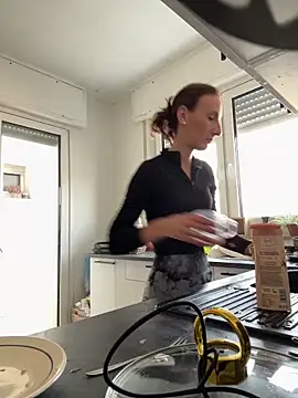 Snapshot of Emilia_Mausi chatting on 9, 3, 2026 Emilia Mausi online show from 9, 3, 2026