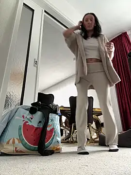 Snapshot of Emilia_Mausi chatting on 26, 3, 2026 Emilia Mausi online show from 26, 3, 2026