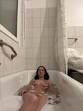 Snapshot of Emilia_Mausi chatting on 27, 3, 2026 Emilia Mausi online show from 27, 3, 2026