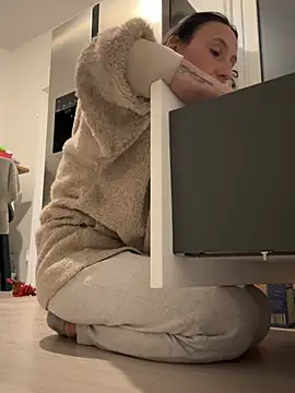 Snapshot of Emilia_Mausi chatting on 28, 3, 2026 Emilia Mausi online show from 28, 3, 2026