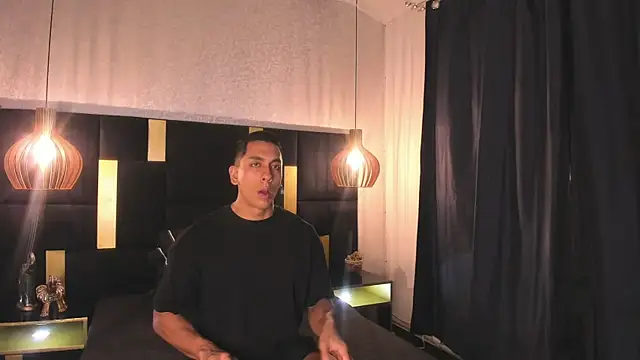 Snapshot of Lucio__Fox chatting on 11, 1, 2026 Lucio Fox online show from 11, 1, 2026