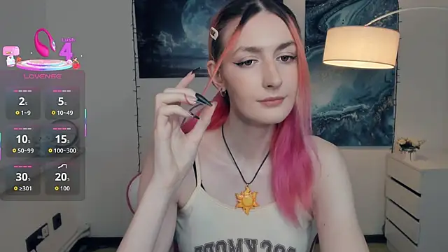 Snapshot of EasterBlink chatting on 18, 10, 2025 EasterBlink online show from 18, 10, 2025