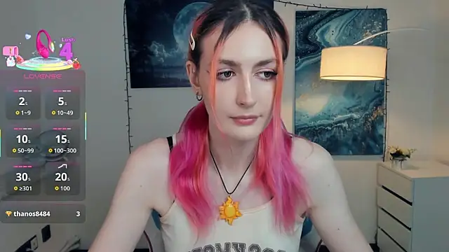 Snapshot of EasterBlink chatting on 25, 10, 2025 EasterBlink online show from 25, 10, 2025