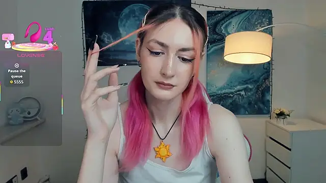 Snapshot of EasterBlink chatting on 29, 10, 2025 EasterBlink online show from 29, 10, 2025