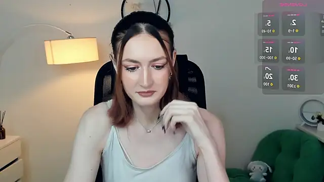 Snapshot of EasterBlink chatting on 20, 11, 2025 EasterBlink online show from 20, 11, 2025