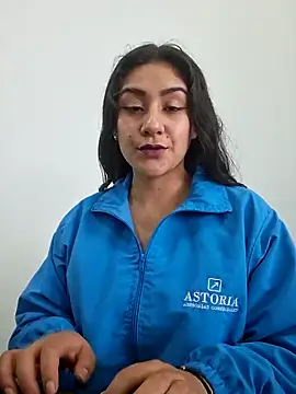 Snapshot of CAROLINE__07 chatting on 22, 11, 2025 CAROLINE 07 online show from 22, 11, 2025