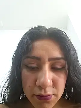 Snapshot of CAROLINE__07 chatting on 27, 11, 2025 CAROLINE 07 online show from 27, 11, 2025