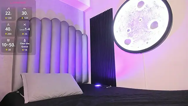 Snapshot of _Leohot_ chatting on 21, 10, 2025 Leohot online show from 21, 10, 2025