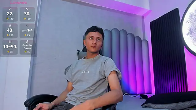 Snapshot of _Leohot_ chatting on 29, 10, 2025 Leohot online show from 29, 10, 2025