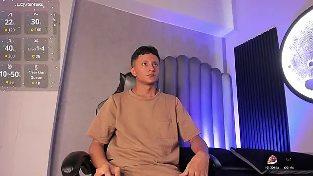 Snapshot of _Leohot_ chatting on 31, 10, 2025 Leohot online show from 31, 10, 2025