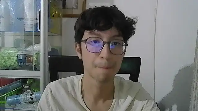 Snapshot of Kevintdx chatting on 11, 9, 2025 Kevintdx online show from 11, 9, 2025