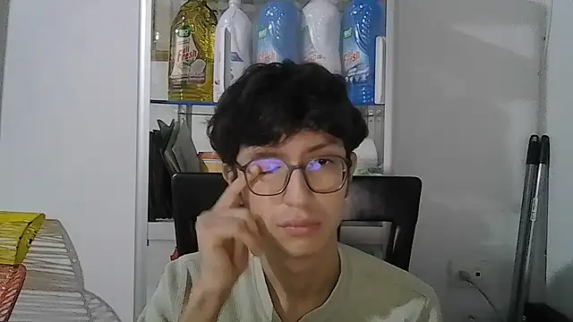 Snapshot of Kevintdx chatting on 13, 9, 2025 Kevintdx online show from 13, 9, 2025