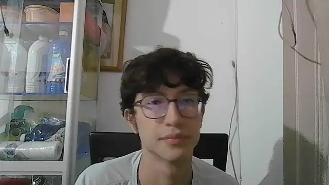 Snapshot of Kevintdx chatting on 13, 10, 2025 Kevintdx online show from 13, 10, 2025