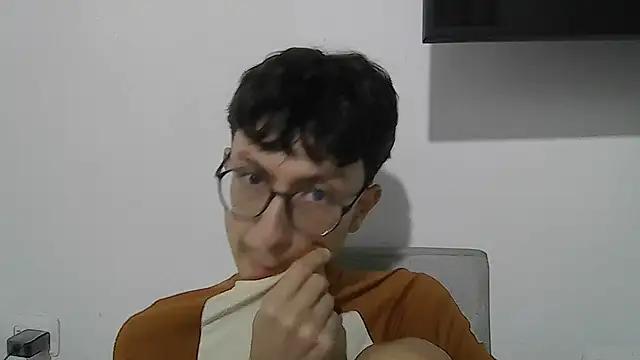 Snapshot of Kevintdx chatting on 7, 11, 2025 Kevintdx online show from 7, 11, 2025