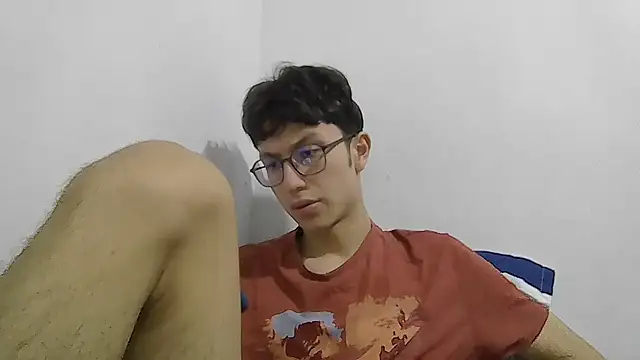 Snapshot of Kevintdx chatting on 12, 11, 2025 Kevintdx online show from 12, 11, 2025