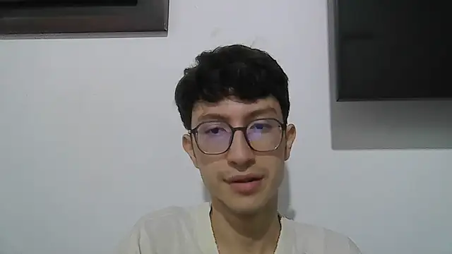 Snapshot of Kevintdx chatting on 15, 11, 2025 Kevintdx online show from 15, 11, 2025