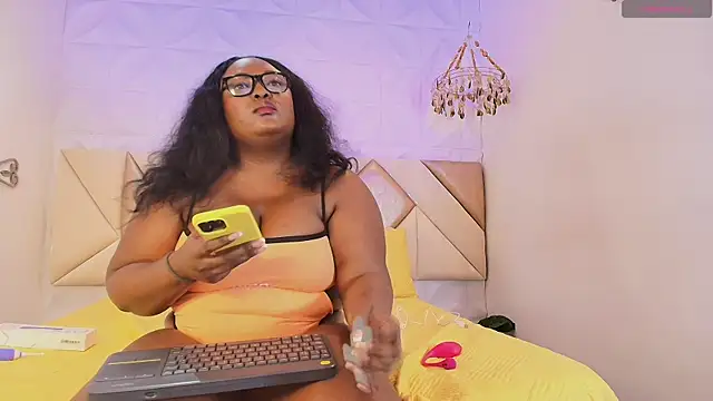 Snapshot of may_storm chatting on 1, 7, 2026 may storm online show from 1, 7, 2026