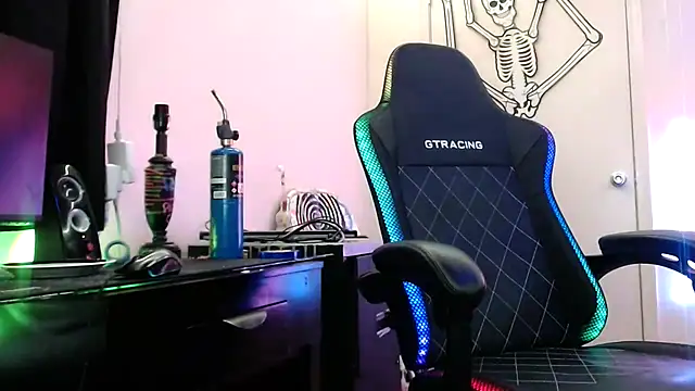 Snapshot of TypicalDepot5 chatting on 13, 1, 2026 TypicalDepot5 online show from 13, 1, 2026