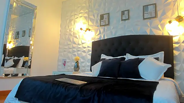 Snapshot of VeroHands chatting on 6, 10, 2025 VeroHands online show from 6, 10, 2025