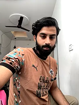 hottestboy03 online show from 17, 10, 2025