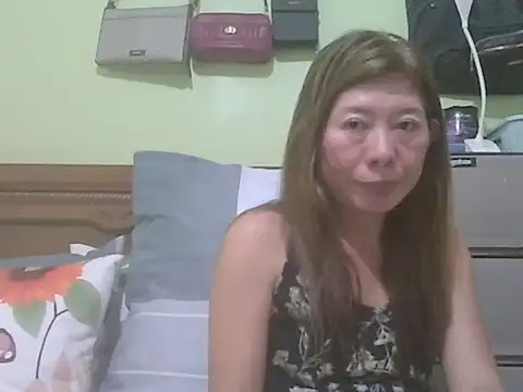 Snapshot of Sexyjenny4u chatting on 10, 10, 2025 Sexyjenny4u online show from 10, 10, 2025