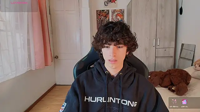 Nude Boy18 online show from 22, 12, 2025