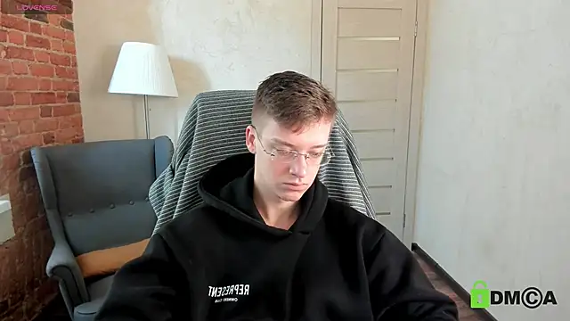 Snapshot of Harm_Dick chatting on 28, 9, 2025 Harm Dick online show from 28, 9, 2025