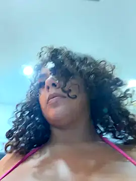 Snapshot of allybluee777 chatting on 27, 11, 2025 allybluee777 online show from 27, 11, 2025