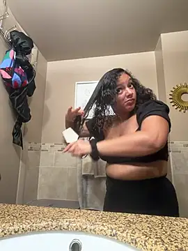 Snapshot of allybluee777 chatting on 15, 12, 2025 allybluee777 online show from 15, 12, 2025