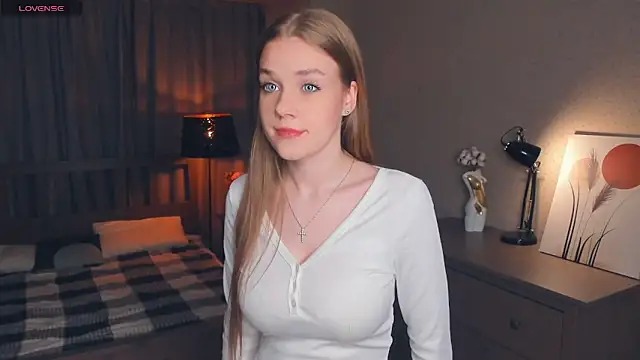 Snapshot of OdellaFrake chatting on 19, 9, 2025 OdellaFrake online show from 19, 9, 2025
