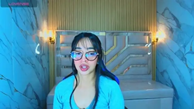 zoe r  online show from 14, 12, 2025