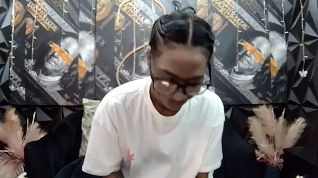Snapshot of Lilmisbaddyxxx chatting on 6, 10, 2025 Lilmisbaddyxxx online show from 6, 10, 2025