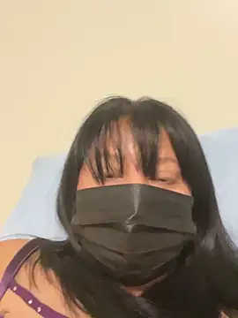 Snapshot of moren_2025 chatting on 22, 12, 2025 moren 2025 online show from 22, 12, 2025